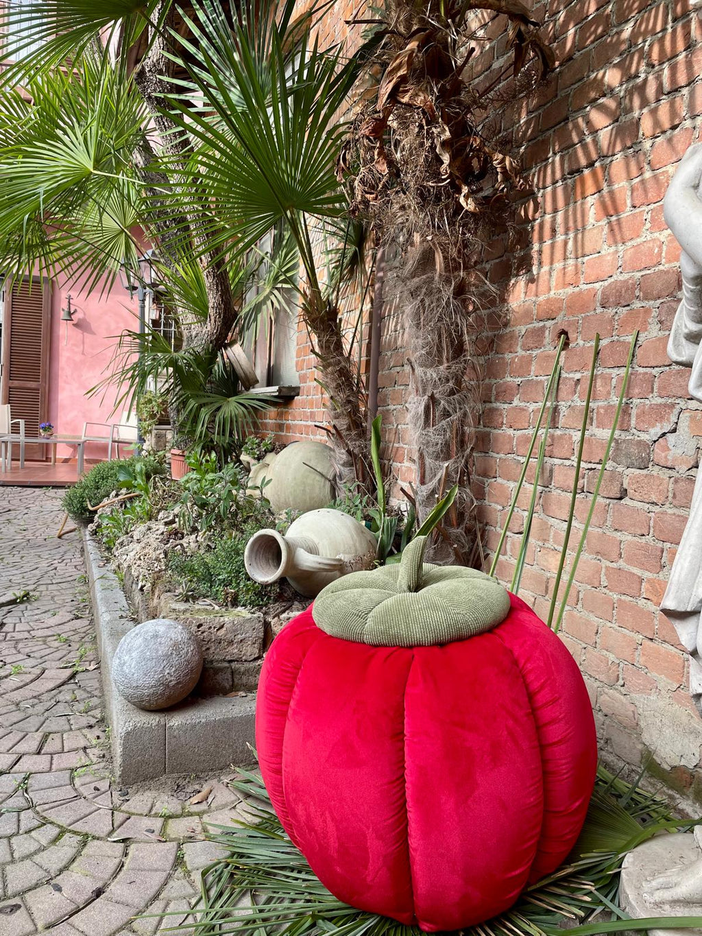 PeperOne – Pouf di Design Artigianale