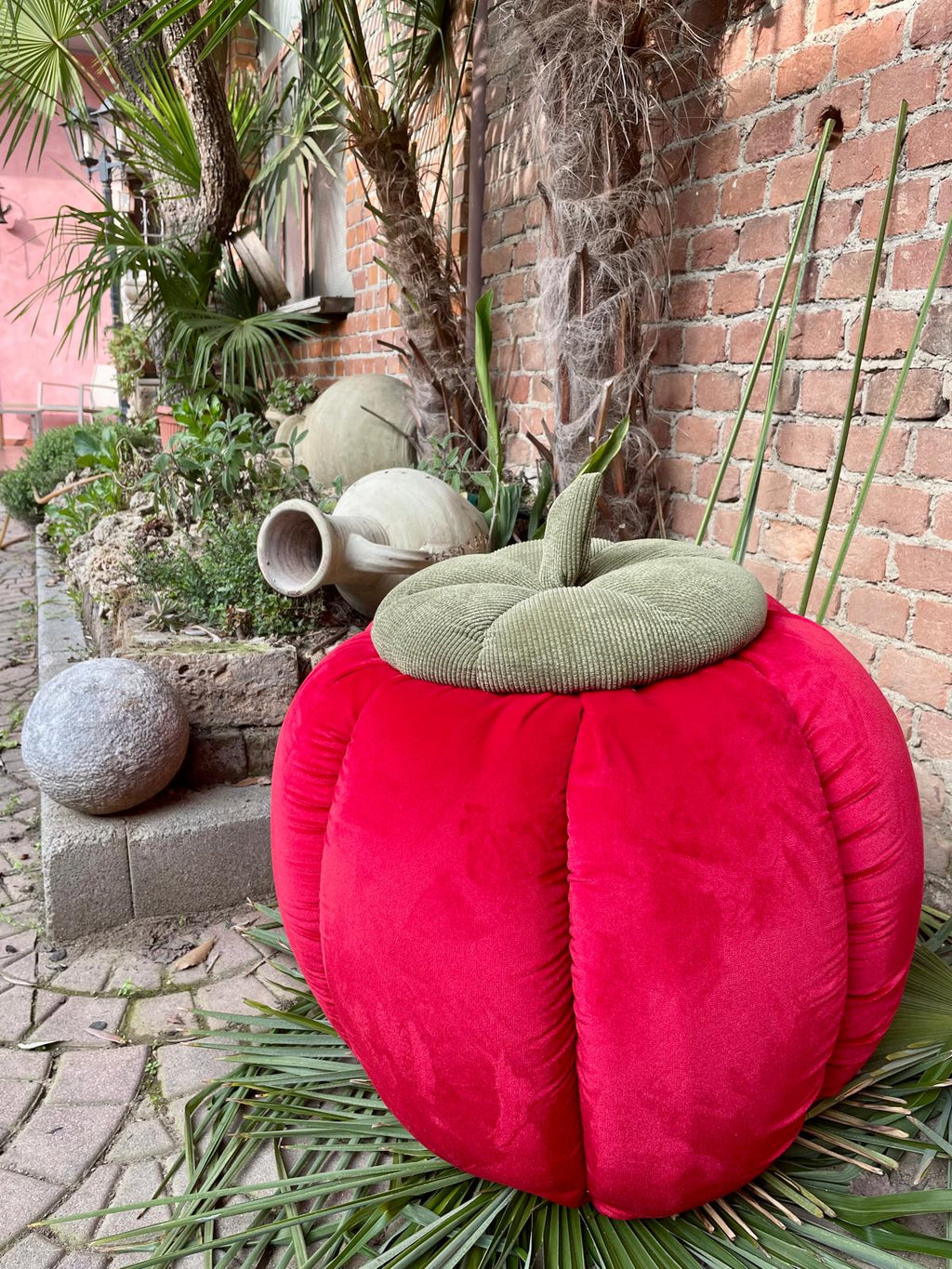 PeperOne – Pouf di Design Artigianale