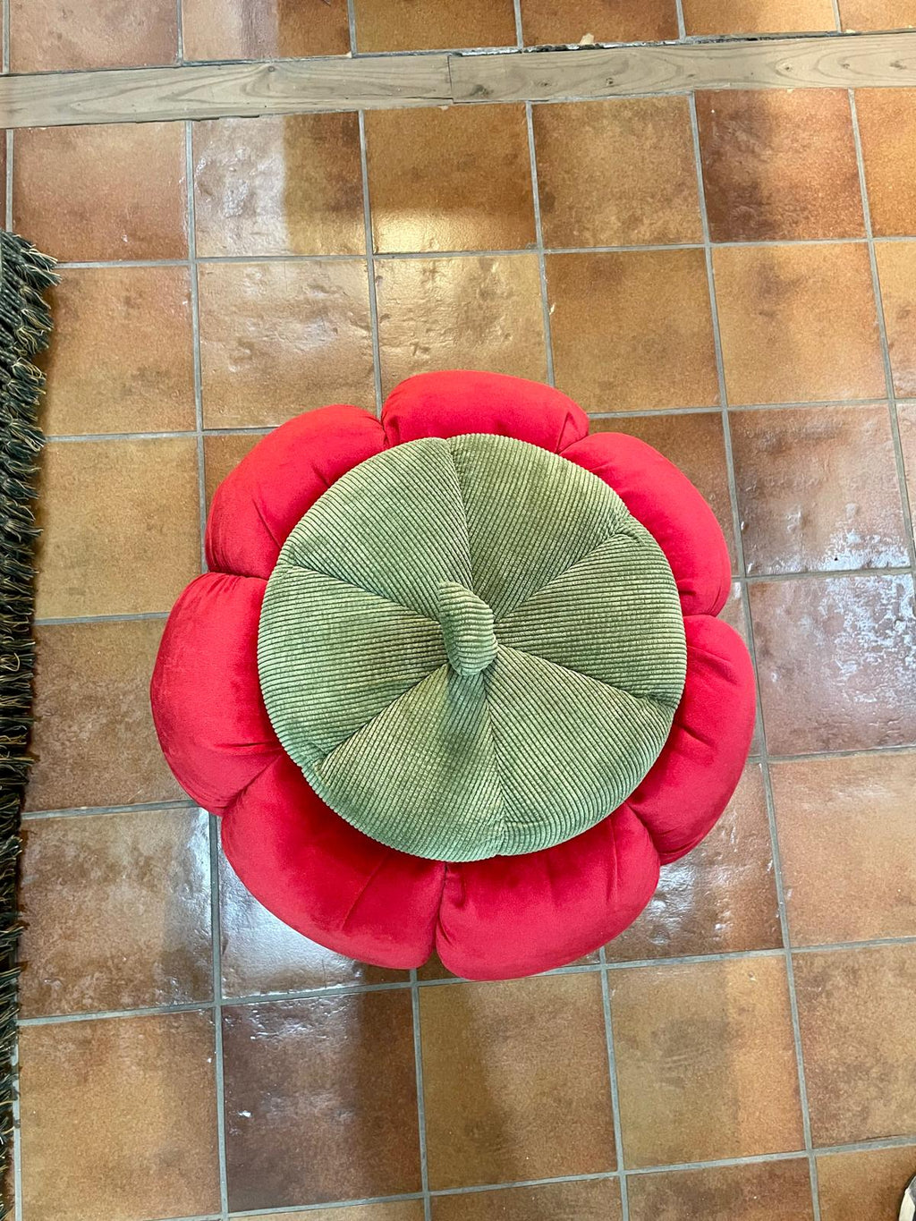 PeperOne – Pouf di Design Artigianale