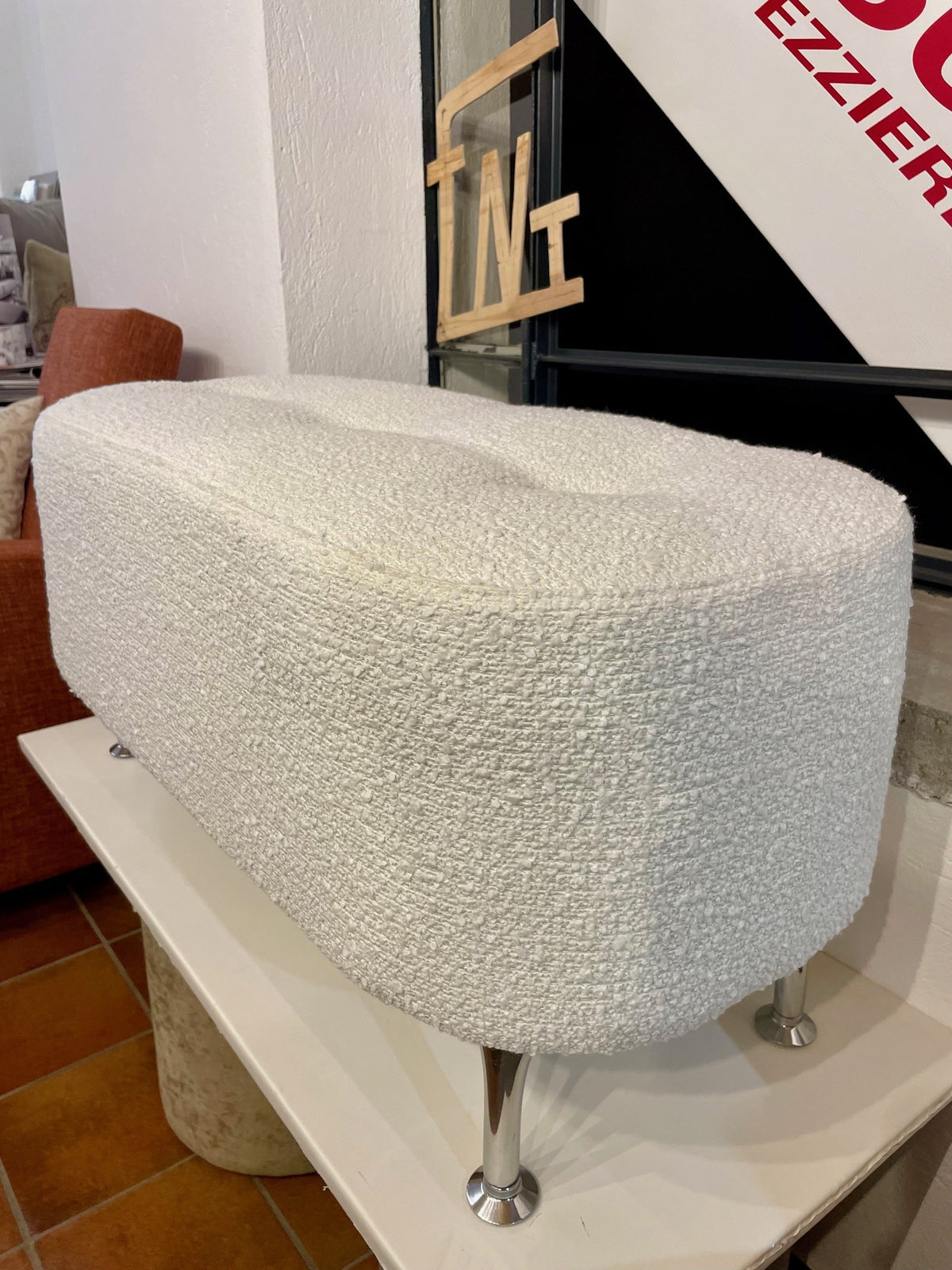 Pouf Atelier Ovale 99 – Bouclé Bianco